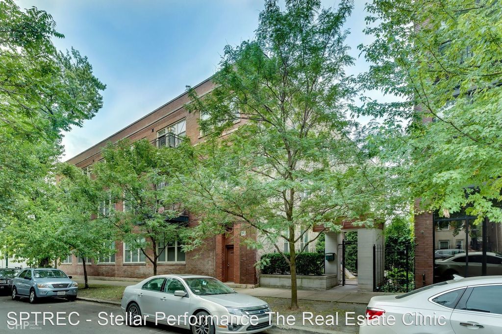 2315 W Huron St #102, Chicago, IL 60612