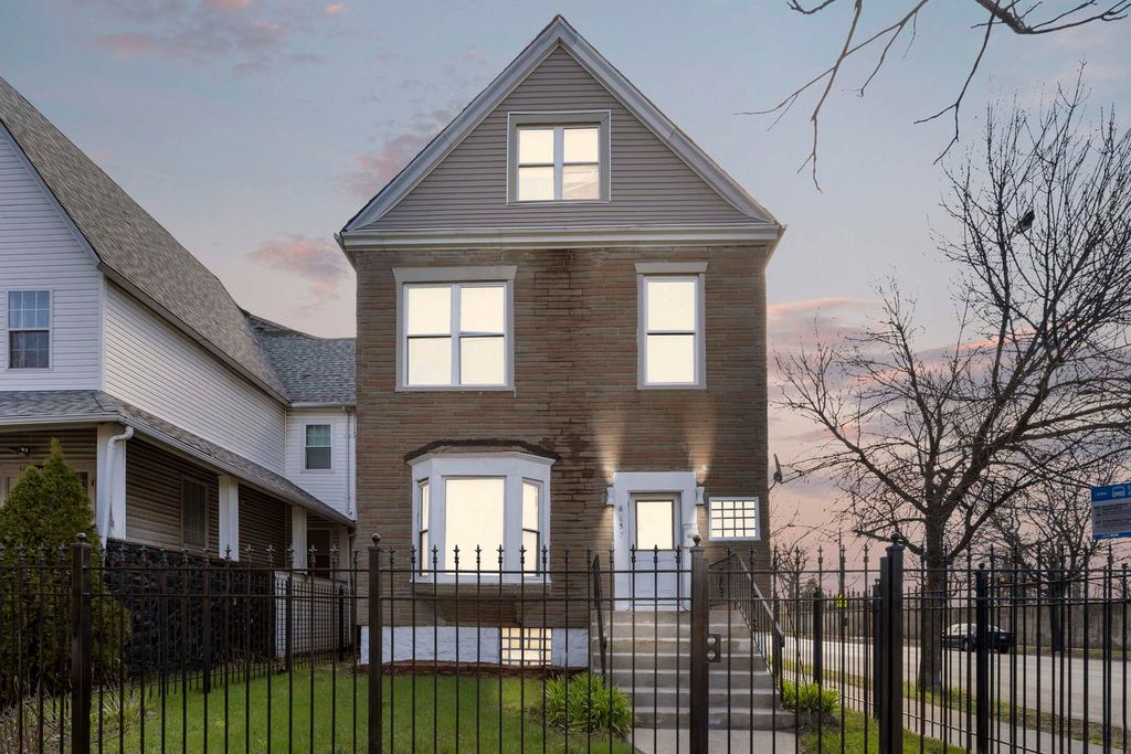6657 S Drexel Ave #2, Chicago, IL 60637