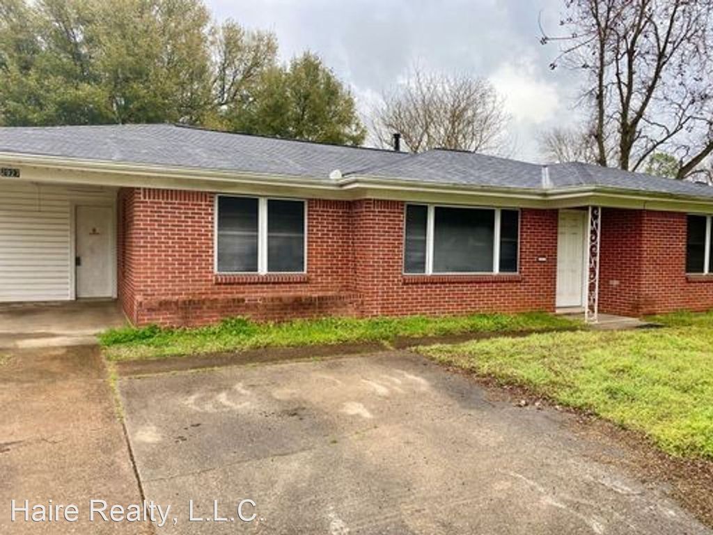 2927 W Cavett Dr, Shreveport, LA 71104