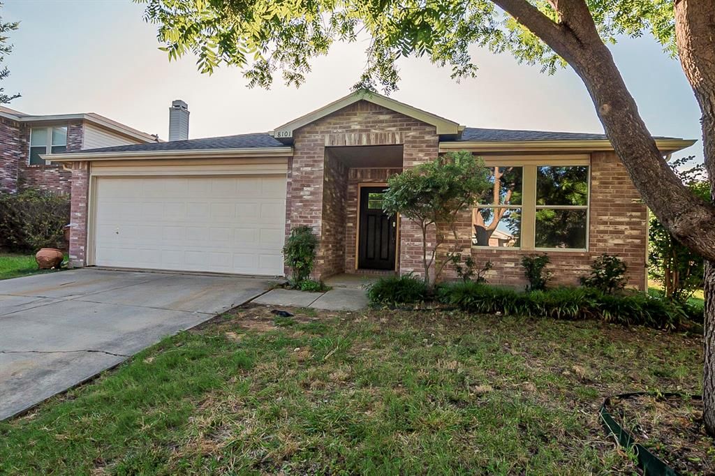 8101 Winding Stream Ln, Denton, TX 76210