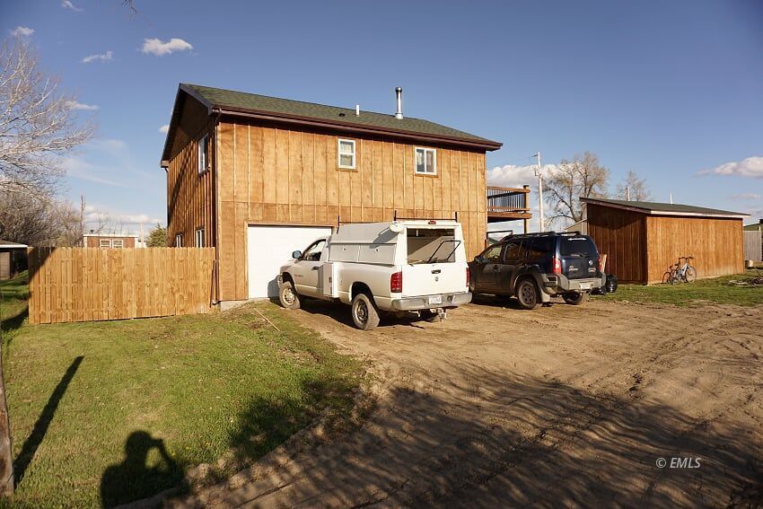 1122 Shelden St, Ekalaka, MT 59324 2 Bed, 1 Bath SingleFamily Home