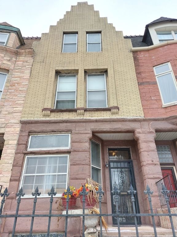 434 E 46th St, Chicago, IL 60653