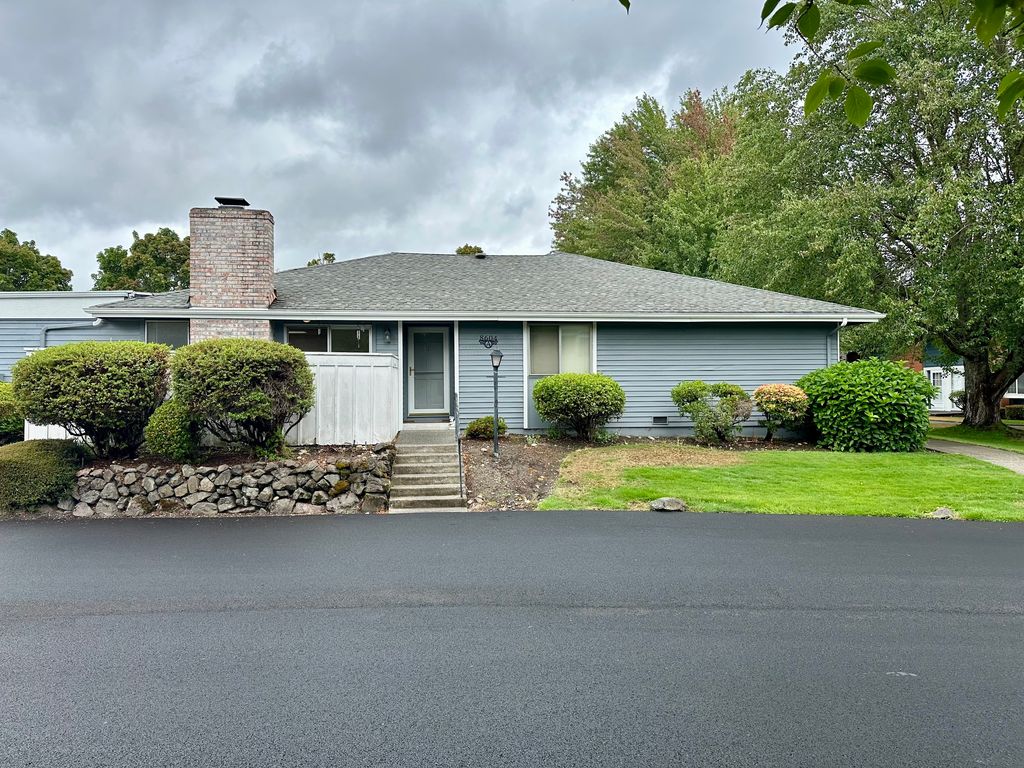 8604 Onyx Dr SW #A, Lakewood, WA 98498