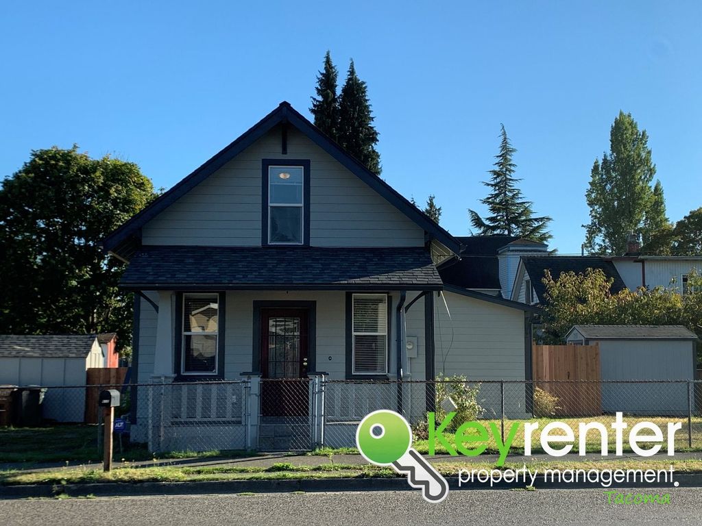 612 S  84th St, Tacoma, WA 98444