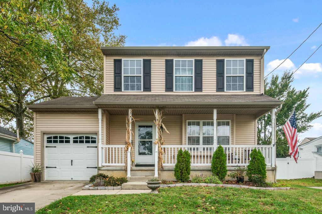 19 2nd Ave, Runnemede, NJ 3 Bed, 2 Bath SingleFamily Home 23