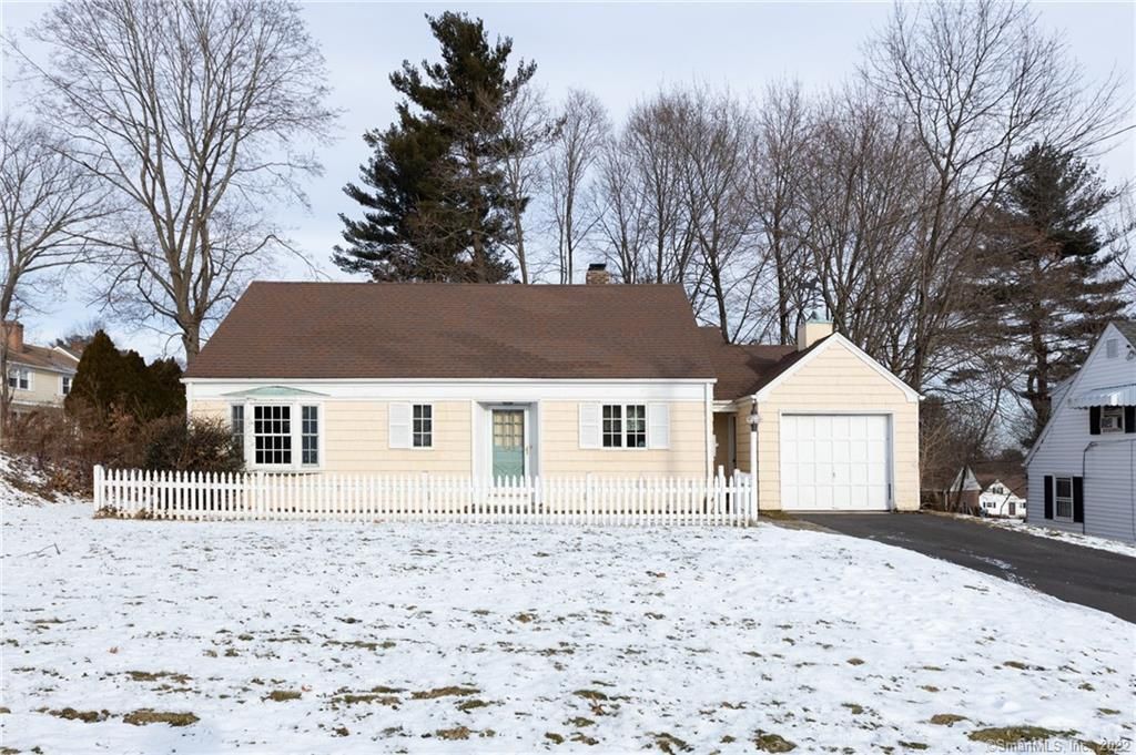 543 Wells Rd, Wethersfield, CT 06109