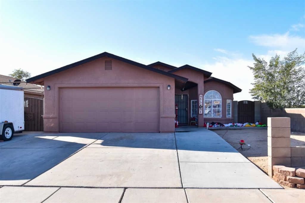 1558 N 9th Ave, San Luis, AZ 85336