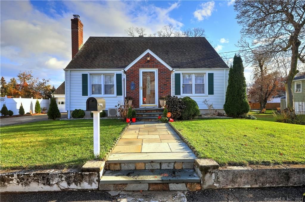59 Marcel St, Bridgeport, CT 06606