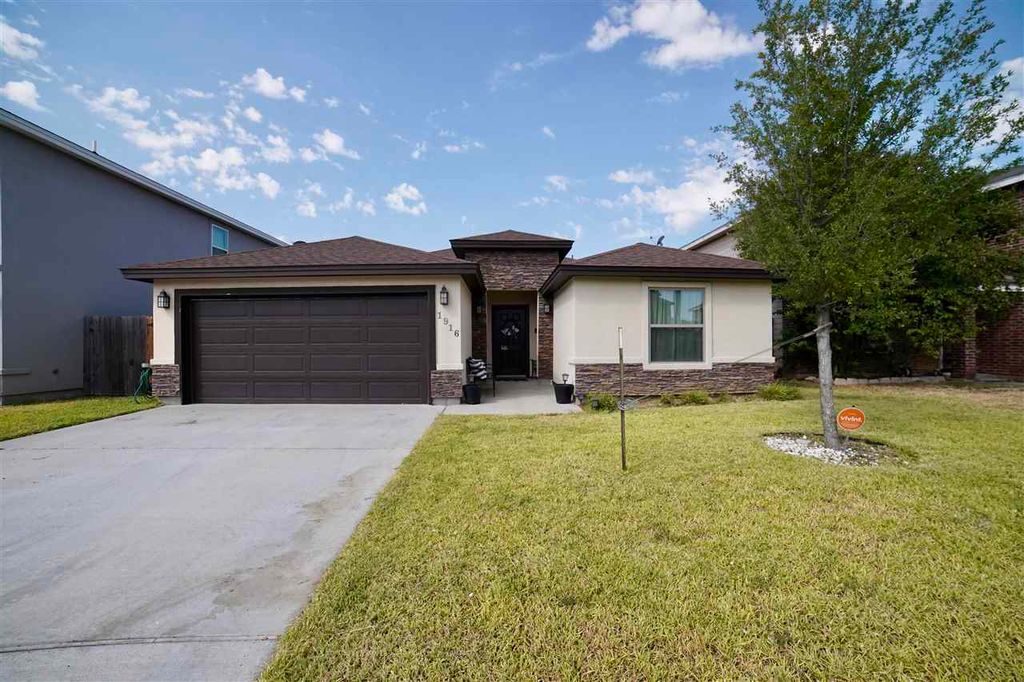 1916 Aransas Pass Dr, Laredo, TX 78045