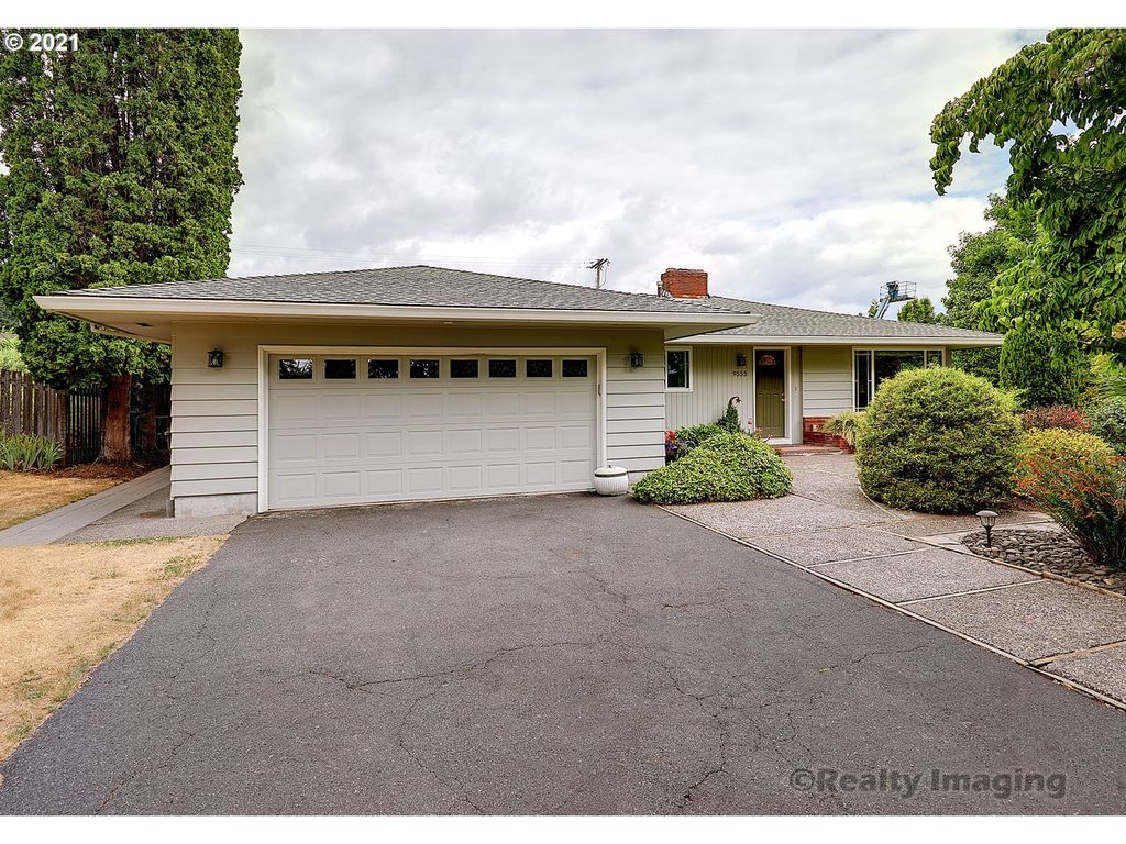 9555 SW Murdock St, Tigard, OR 97224