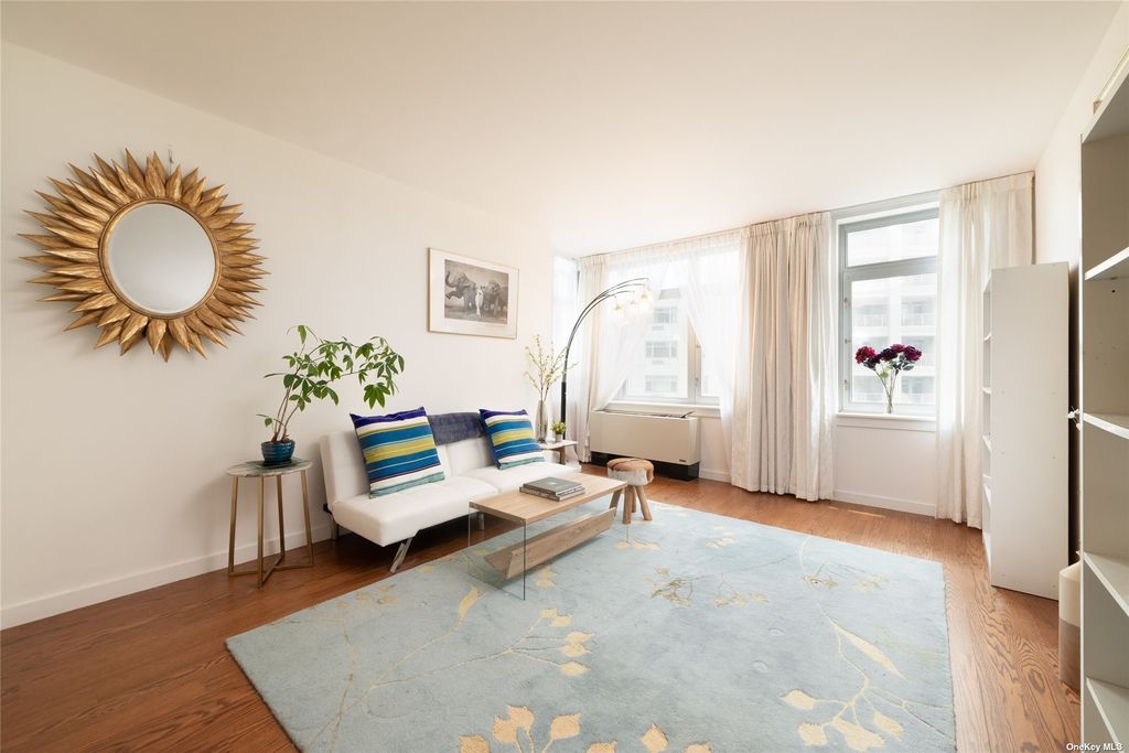 4026 College Point Blvd #10J, Flushing, NY 11354