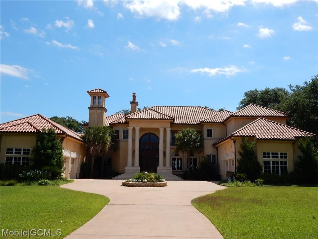 5690 Riverview Pointe Dr E, Theodore, AL 36582