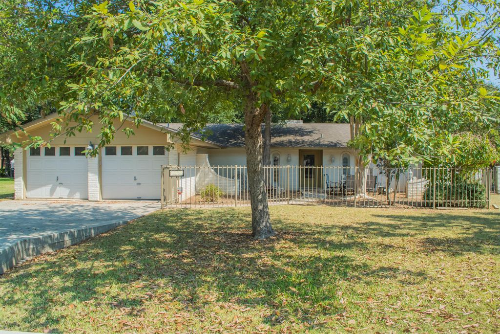 250 Oakwood Blvd, New Braunfels, TX 78130 Trulia