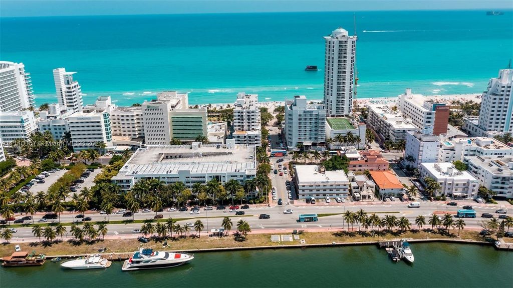 4301 Collins Ave #410, Miami Beach, FL 33140