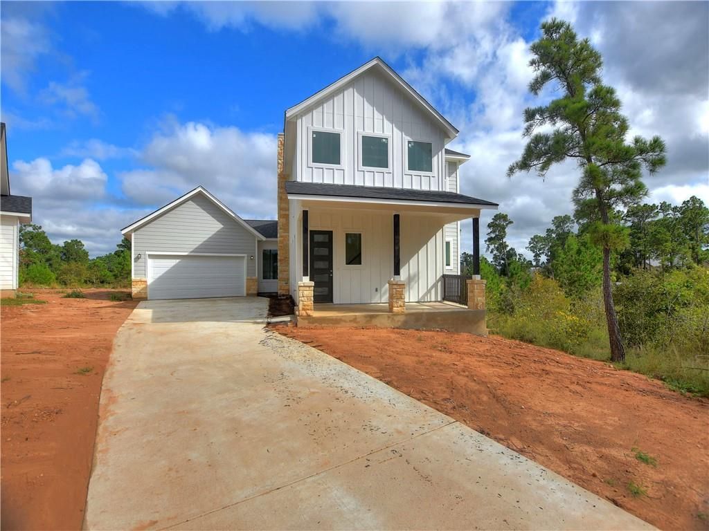 115 E Hilo Ct, Bastrop, TX 78602