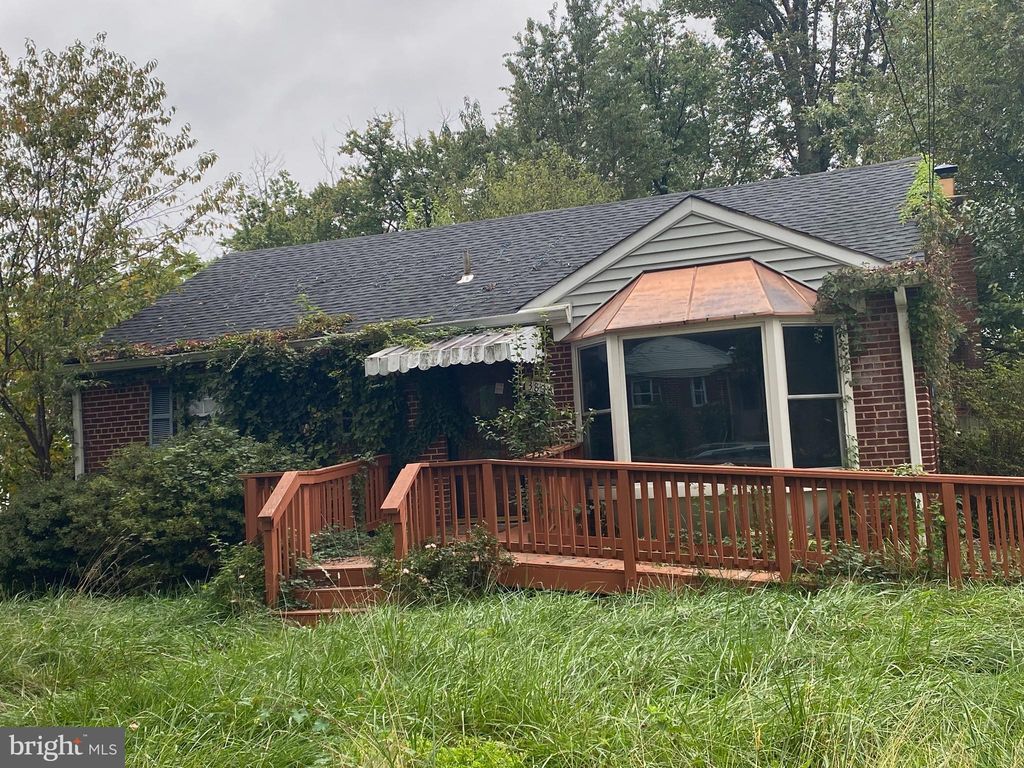 3808 Delano St, Silver Spring, MD 20902