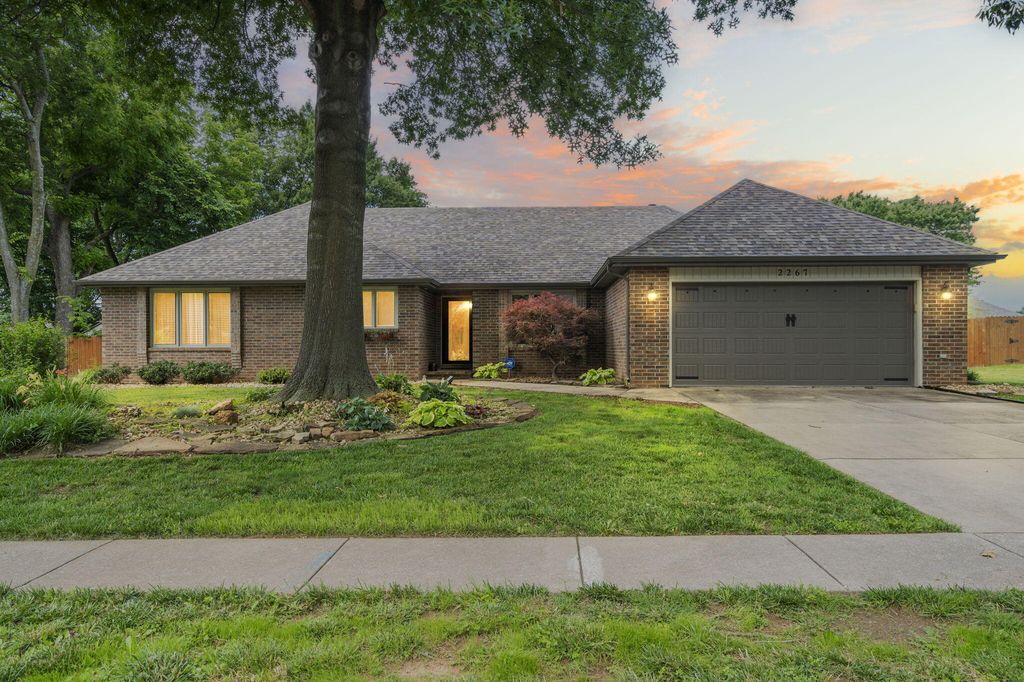 2267 West Nottingham Street, Springfield, MO 65810 MLS 60270557 Trulia