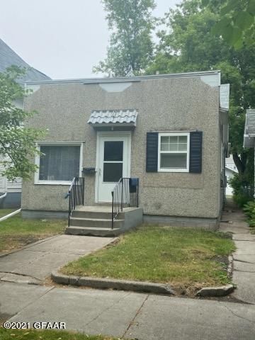 420 N 7th St, Grand Forks, ND 58203