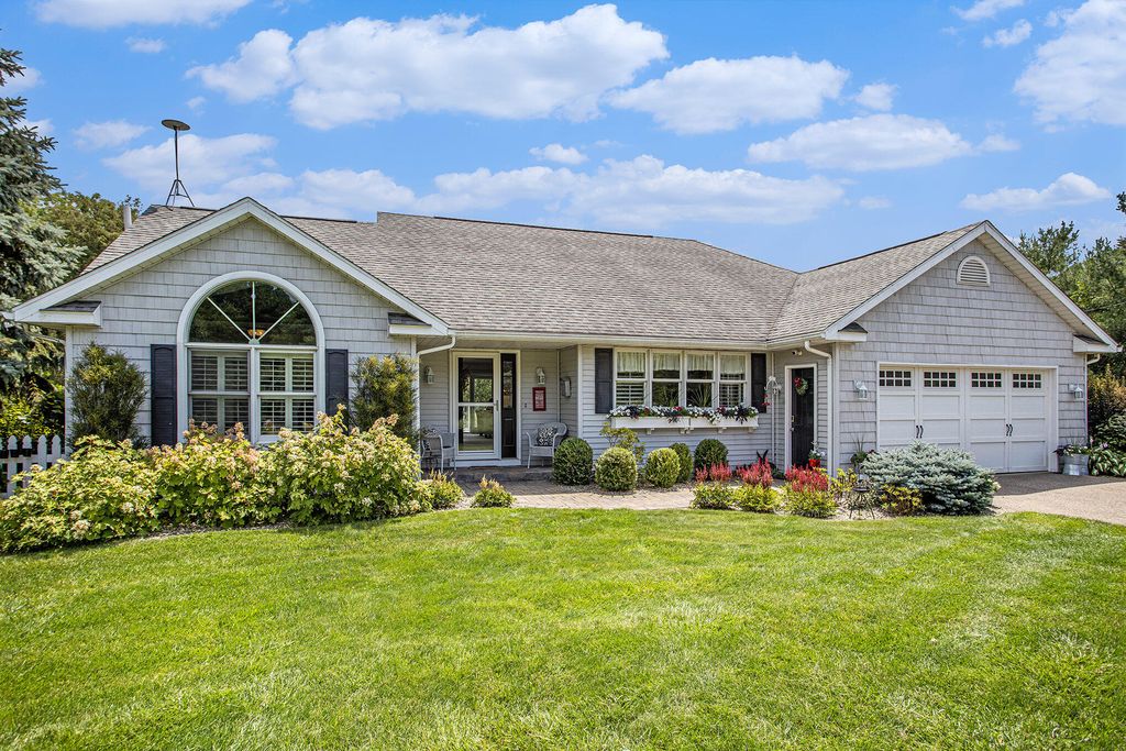 12181 Pine Lake Rd, Plainwell, MI 49080 Trulia