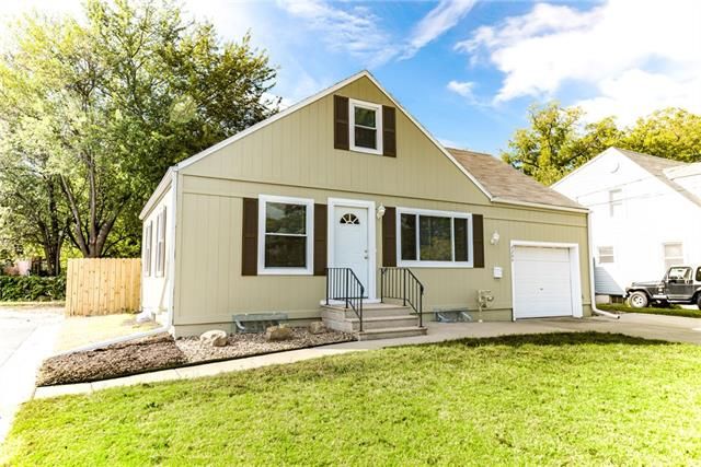 8204 Lowell Ave, Overland Park, KS 66204