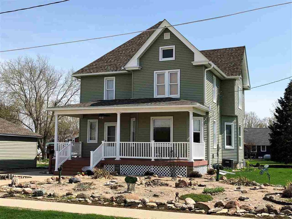 202 Elm St, Fort Atkinson, IA 52144 Trulia