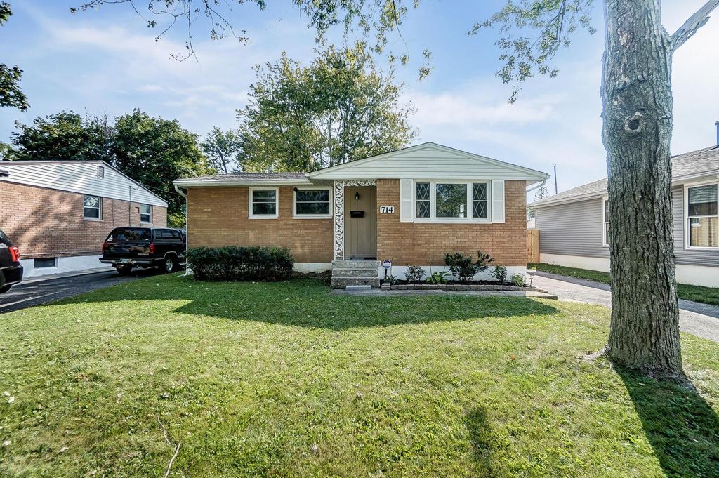 714 Glenmoor Dr, Columbus, OH 43228
