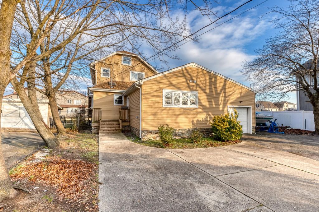 401 Guy Lombardo Ave, Freeport, NY 11520 Trulia