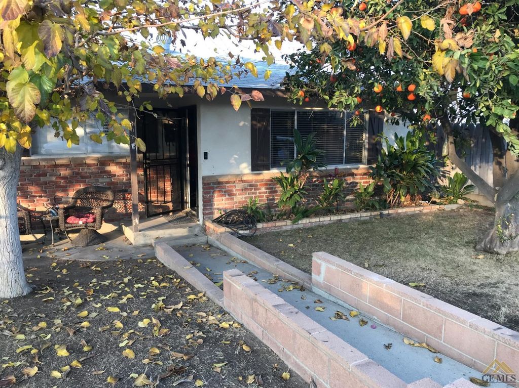 602 Philippine St, Taft, CA 93268