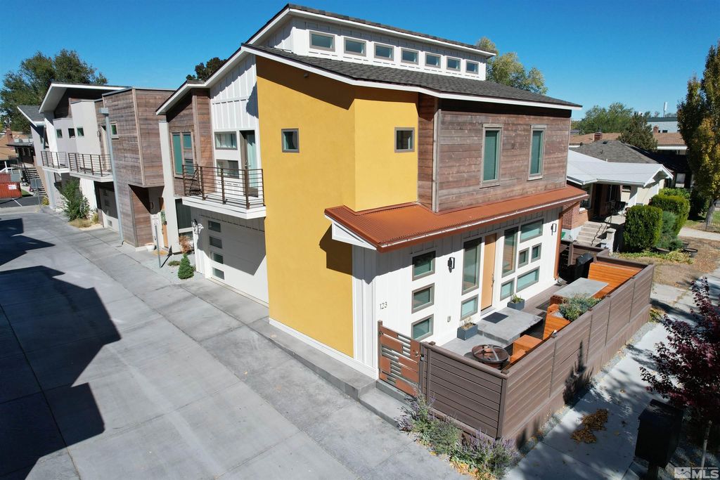 123 Martin St, Reno, NV 89509