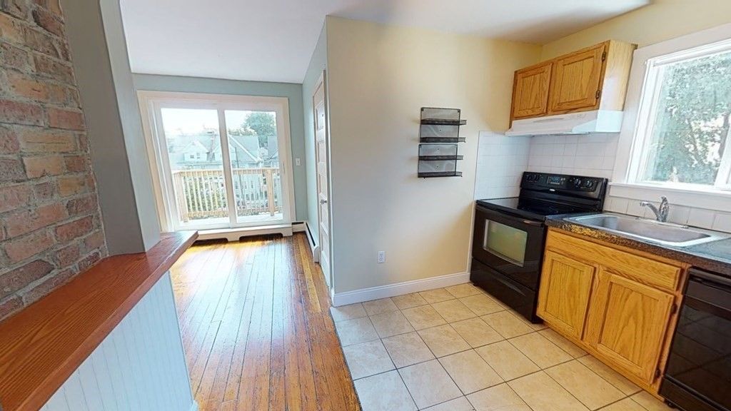 10 Sumner Ter #3, Boston, MA 02125