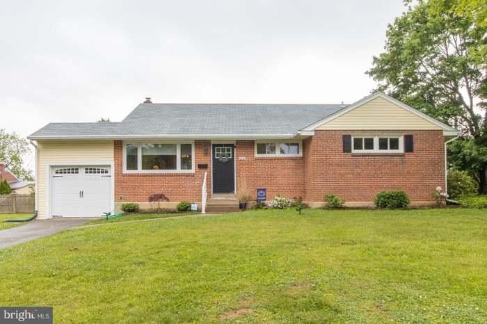 148 S  Cedar Hollow Rd, Paoli, PA 19301