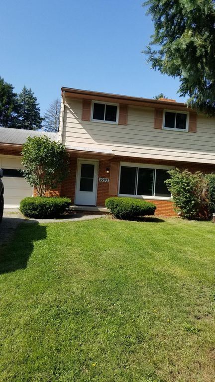 1992 Armensko Ln, Jackson, MI 49201