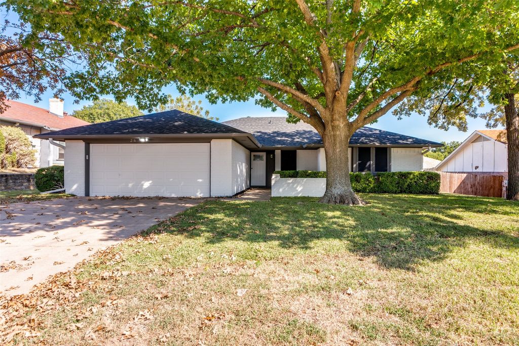 76126 Homes For Sale & 76126 Real Estate - 287 Homes | Trulia