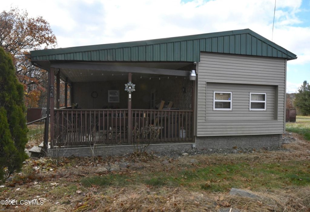 414 Mingle Inn Rd, Berwick, PA 18603