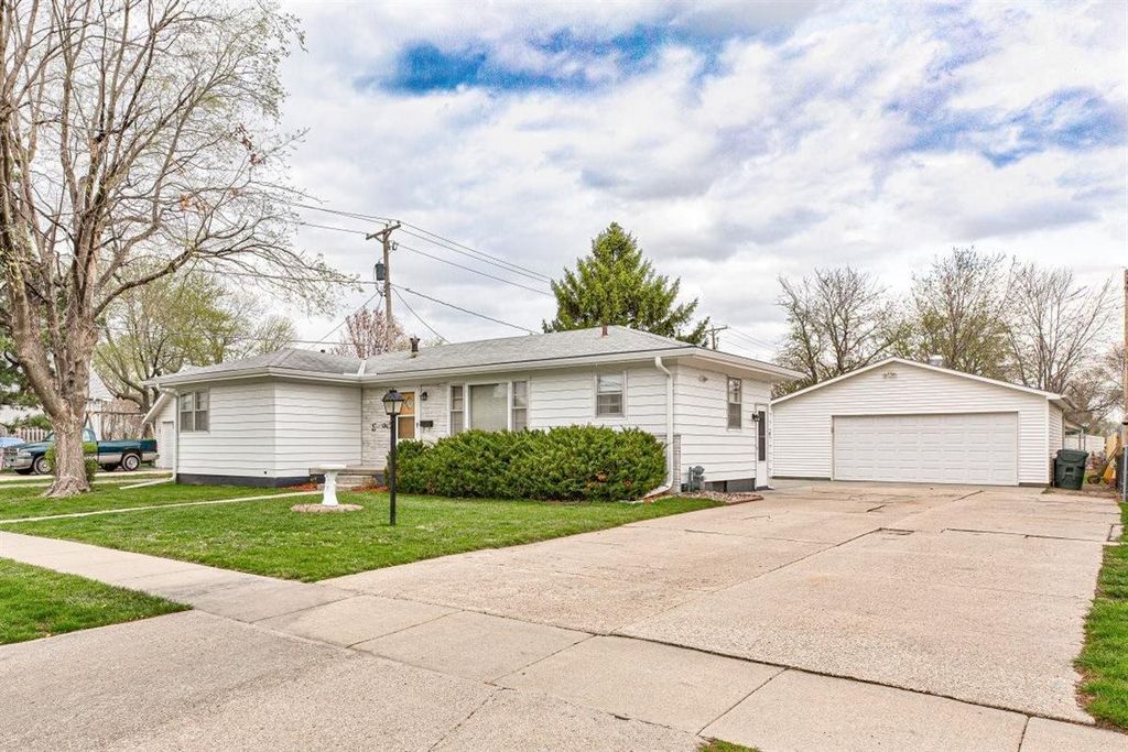 1018 25th Ave, Council Bluffs, IA 51501 Trulia 1018 25th Ave, Council Bluffs, IA 51501 Trulia