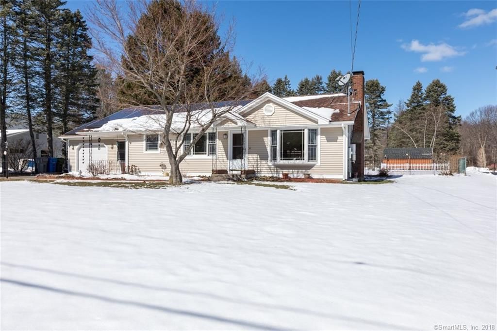 374 Matthews St, Bristol, CT 06010