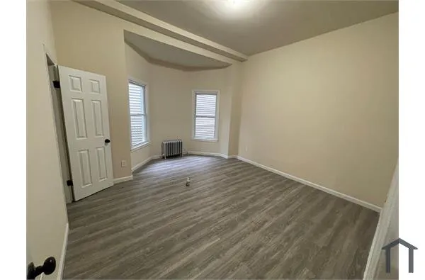 403 Ellison St #2 — photo 2 of 6