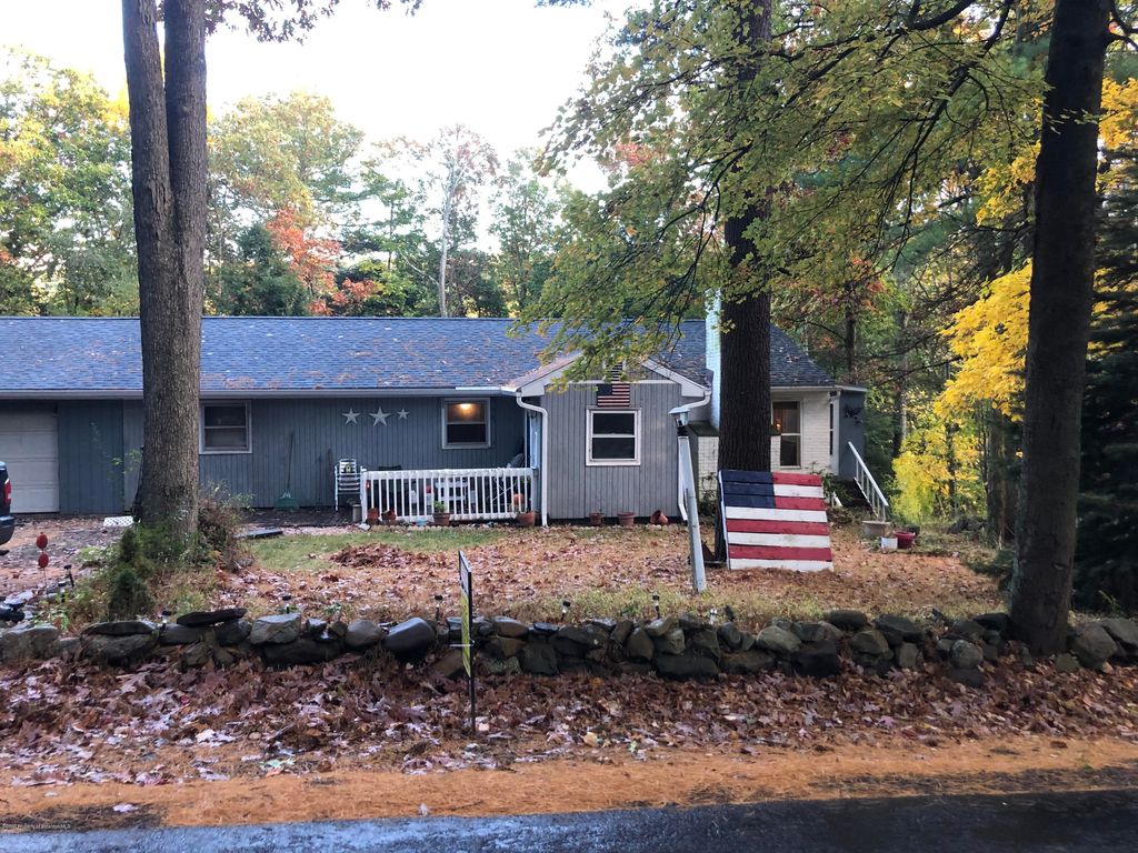 245 N Old Turnpike Rd, Drums, PA 18222 5 Bed, 1 Bath SingleFamily