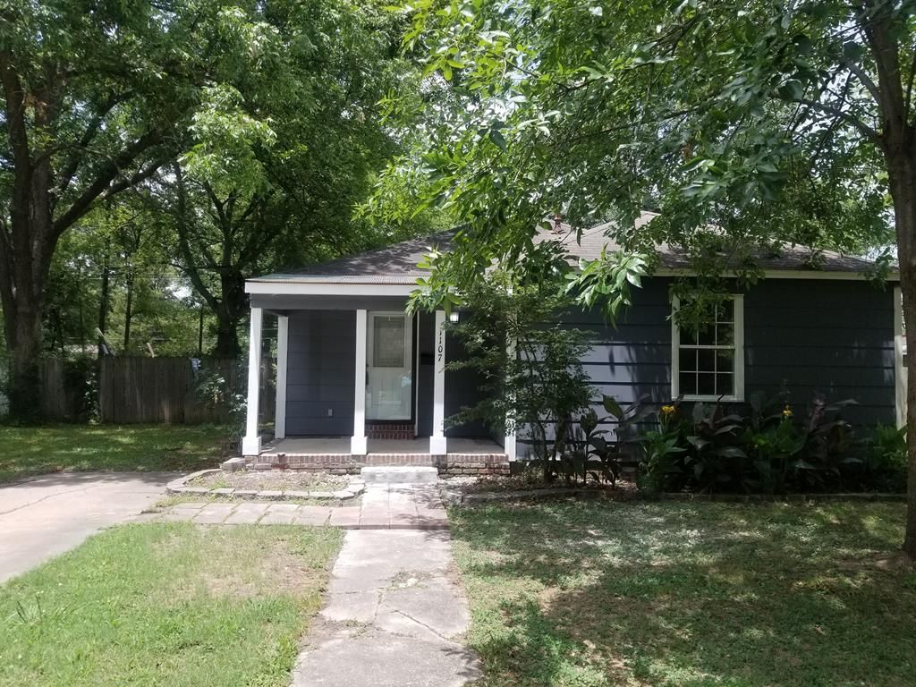 1107 N Redding St, West Memphis, AR 72301