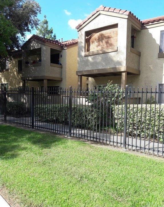 1114 W Blaine St #102, Riverside, CA 92507