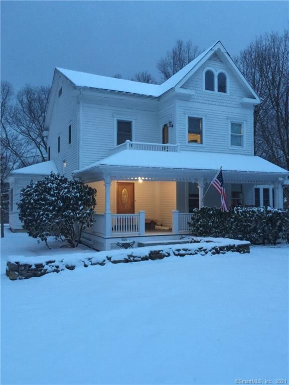 41 Great Ring Rd, Sandy Hook, CT 06482