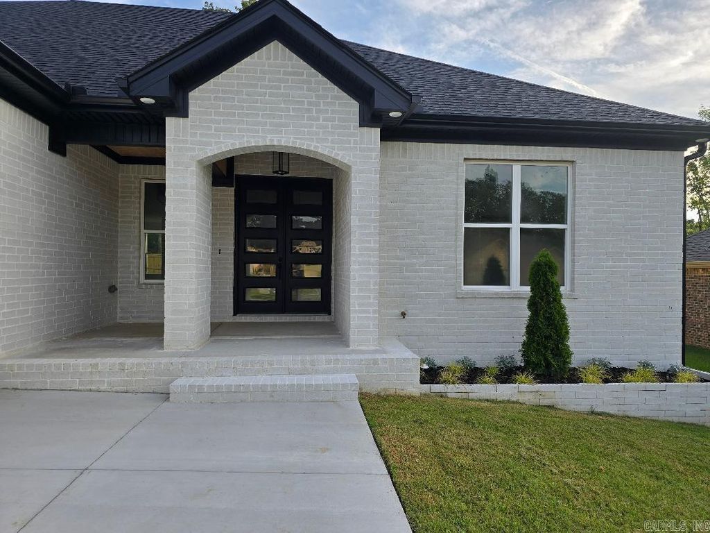 2243 E  Maryland Ave, Sherwood, AR 72120