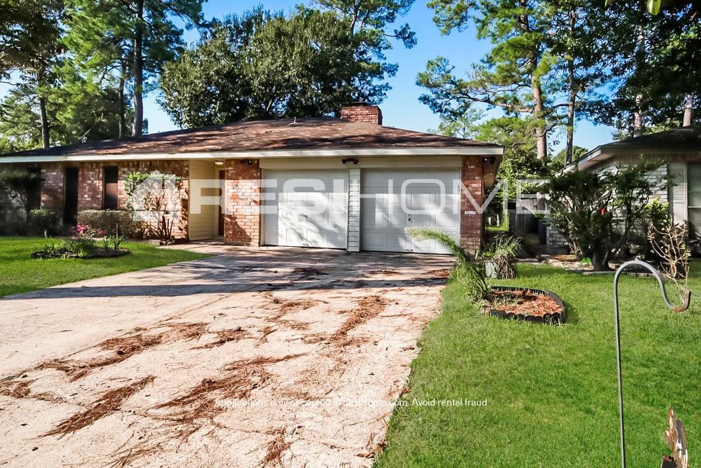 23231 Naples Dr, Spring, TX 77373
