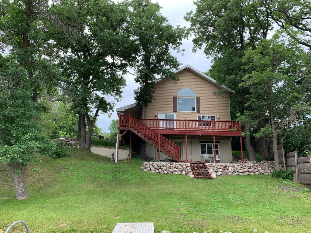 10479 Bucks Mill Dr, Audubon, MN 4 Bed, 2 Bath SingleFamily Home