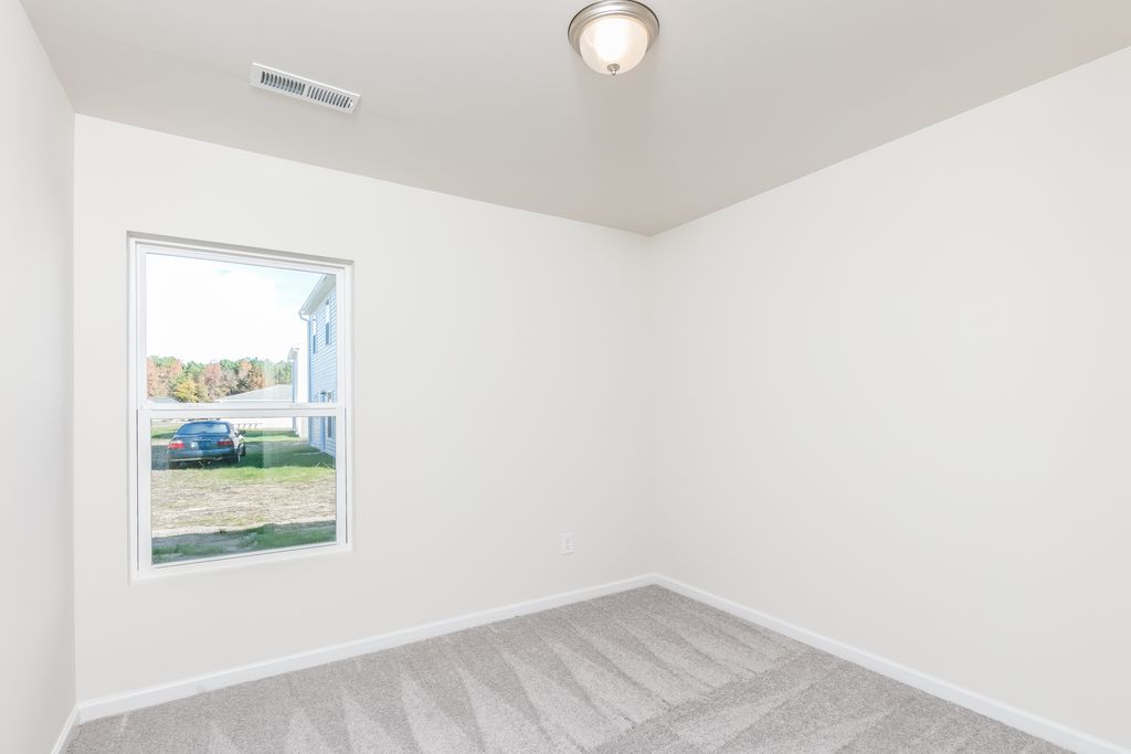 1237 Fescue Rd, Rocky Mount, NC 27801