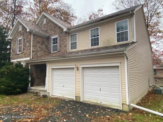 2113 Dorset Ct, Bushkill, PA 18324