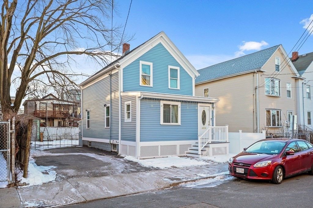 16 Bonair St, Somerville, MA 02145