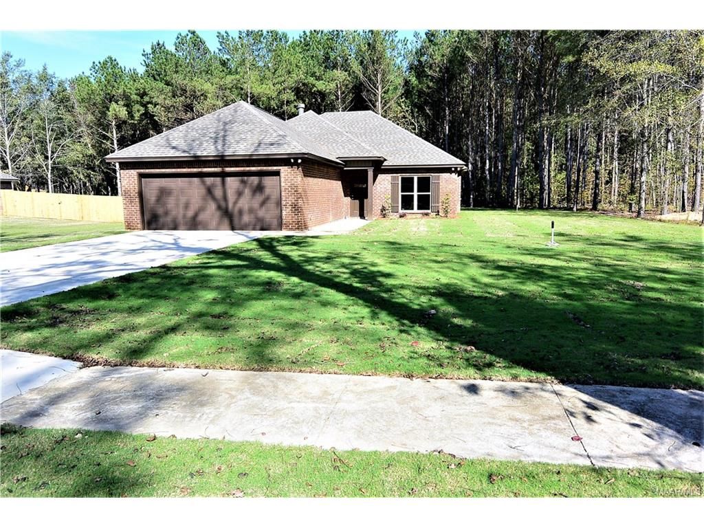 60 Pecan Grove Rd, Coosada, AL 3 Bed, 2 Bath SingleFamily Home 25