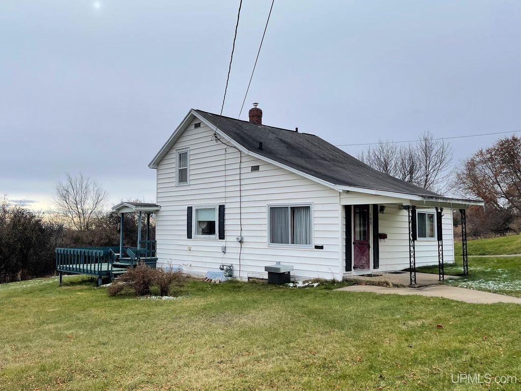 709 N Kimberly Ave, Iron Mountain, MI 49801 Trulia