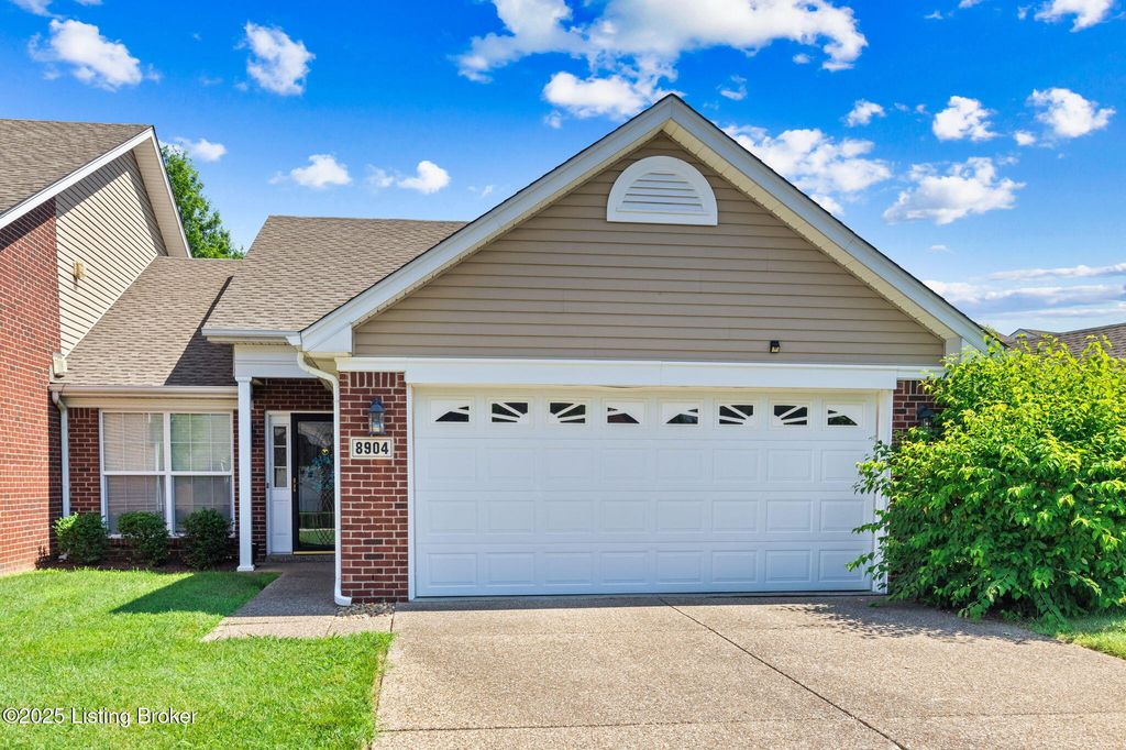 8904 Stony Falls Way, Jeffersontown, KY 40299